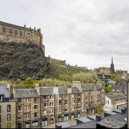 Edinburgh Castle Apartment Exterior photo